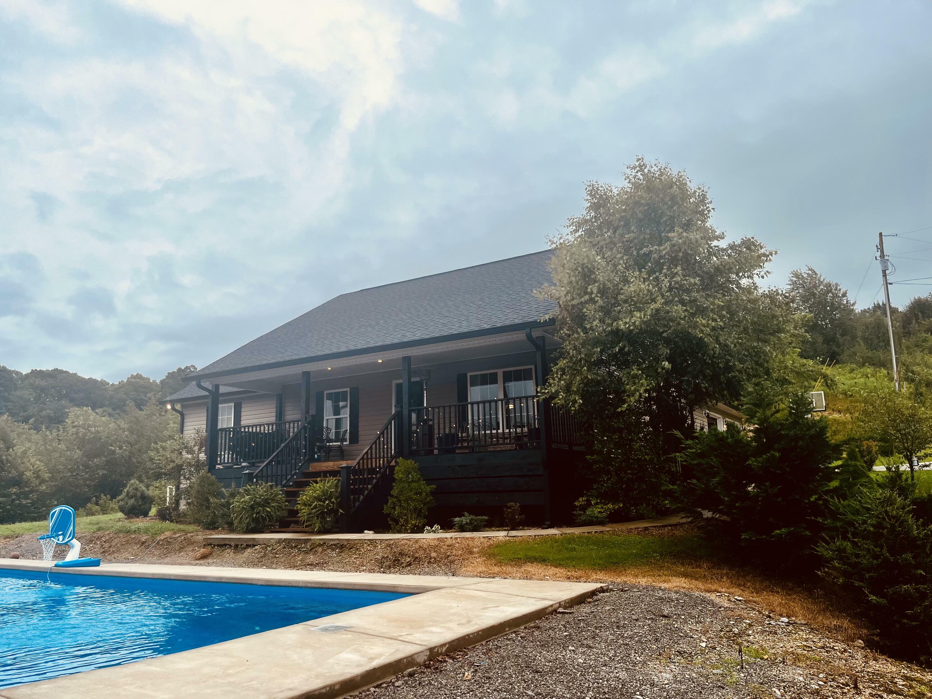 Property Photo: 331 Hardin Road TN 37327