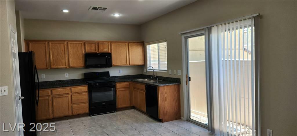 Property Photo: 9945 Concho River Avenue NV 89148