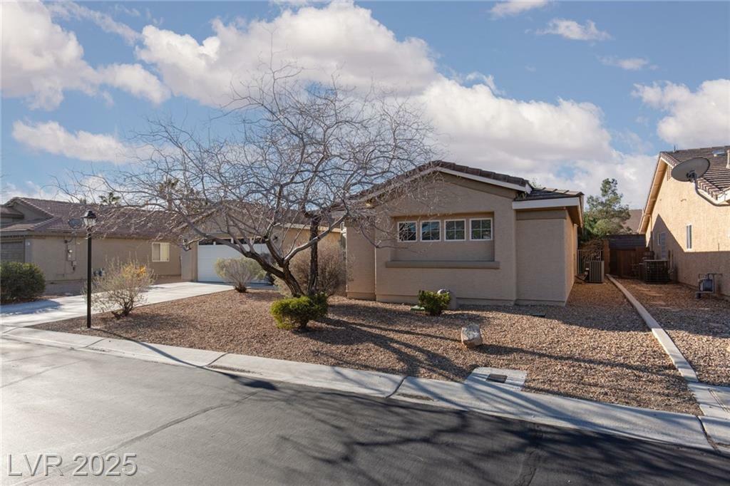 Property Photo: 8213 Cabin Springs Avenue NV 89131