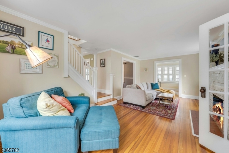 Property Photo: 909 Irving Ave NJ 07090