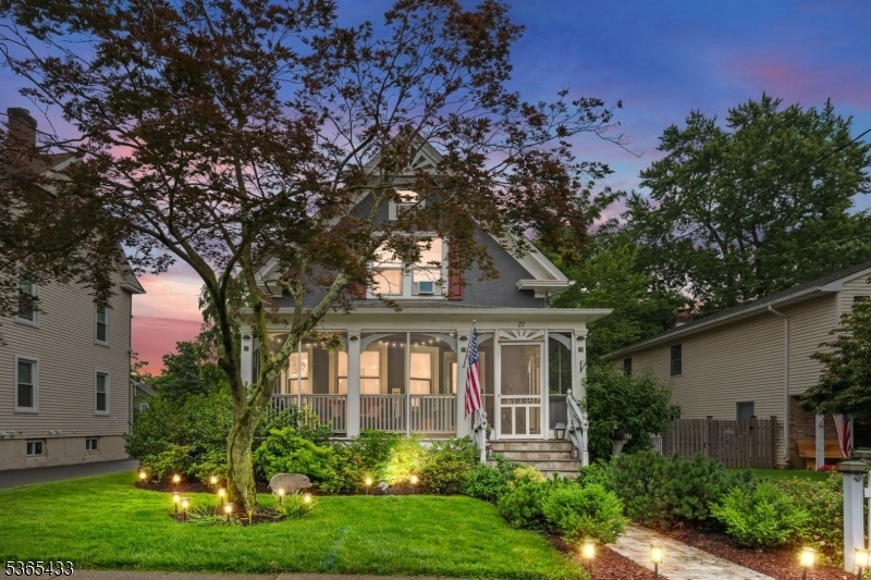 Property Photo:  27 Hillside Ave  NJ 07928 