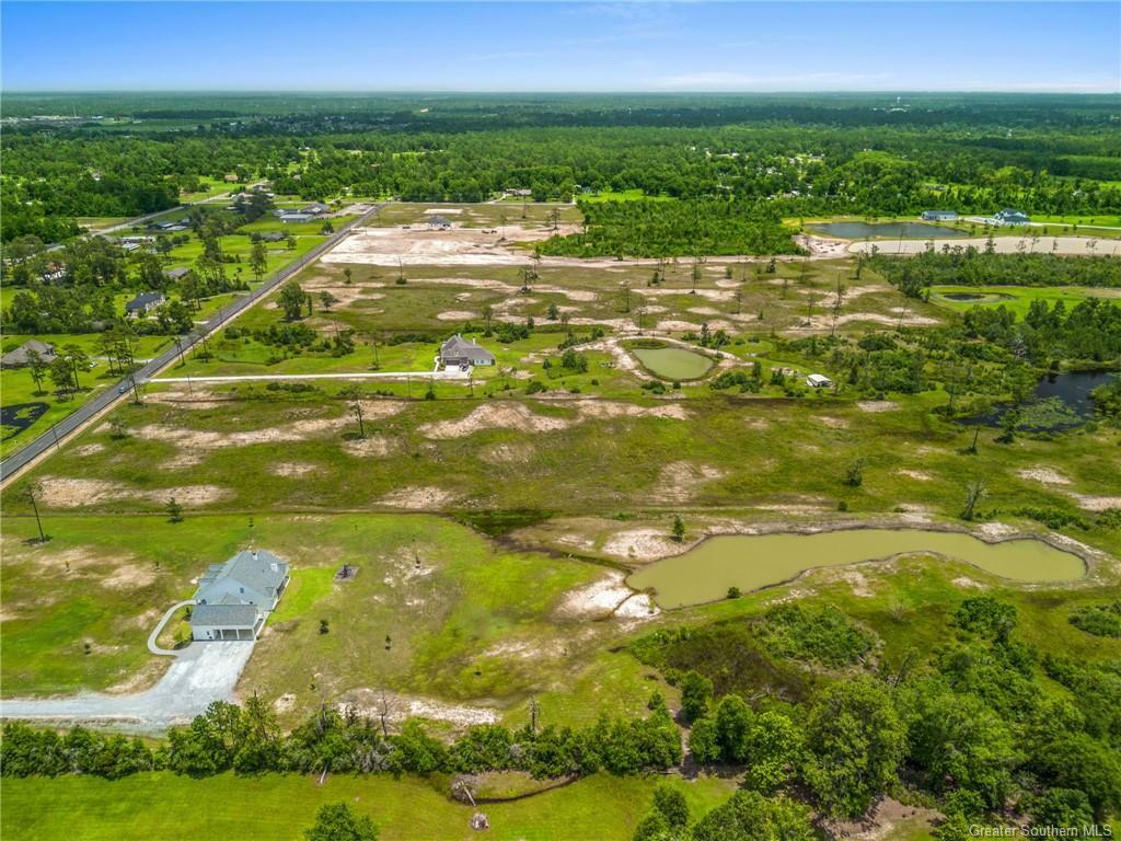 Property Photo: 3097 Cypress Lake Drive LA 70611
