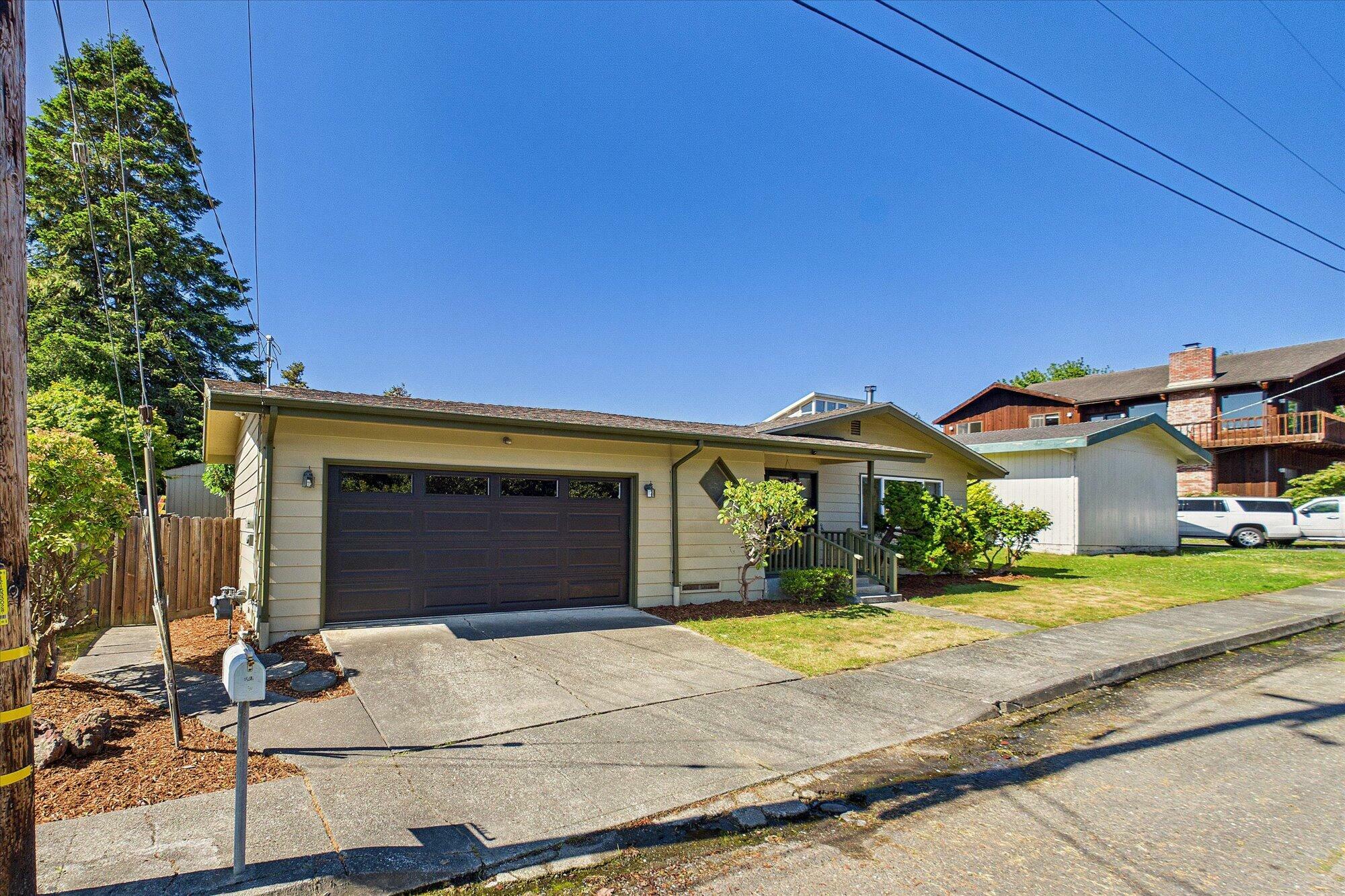Property Photo: 3550 Edgewood Road CA 95501