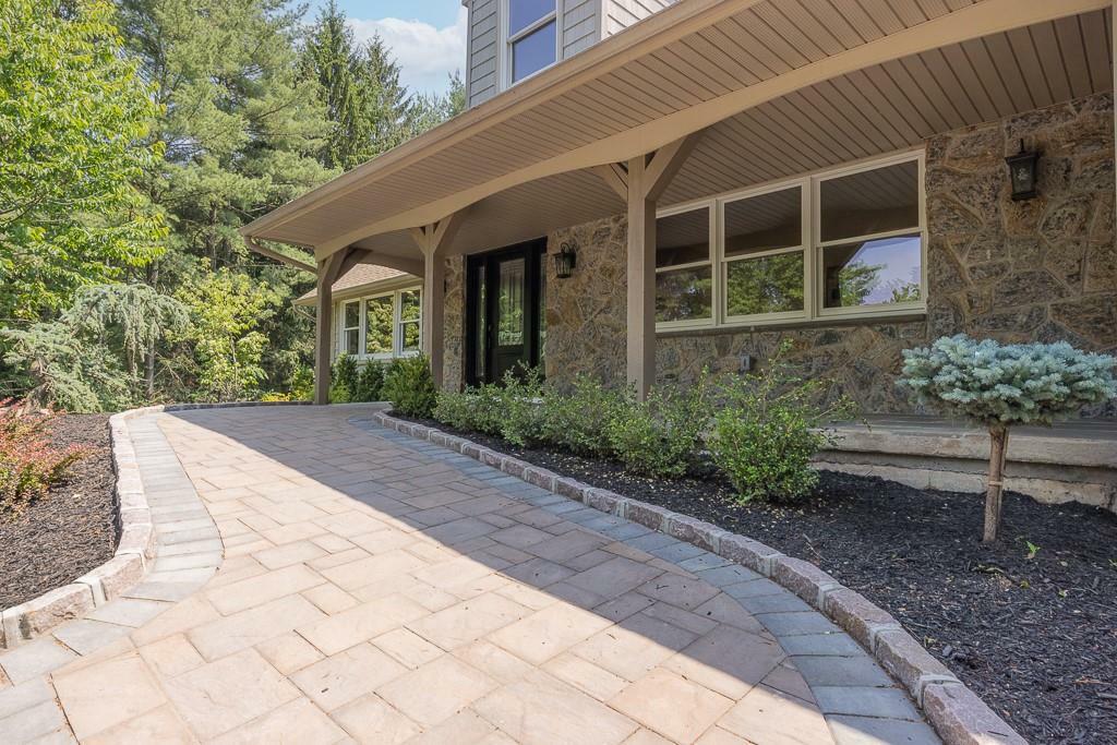 Property Photo: 25 Georgetown Oval NY 10956