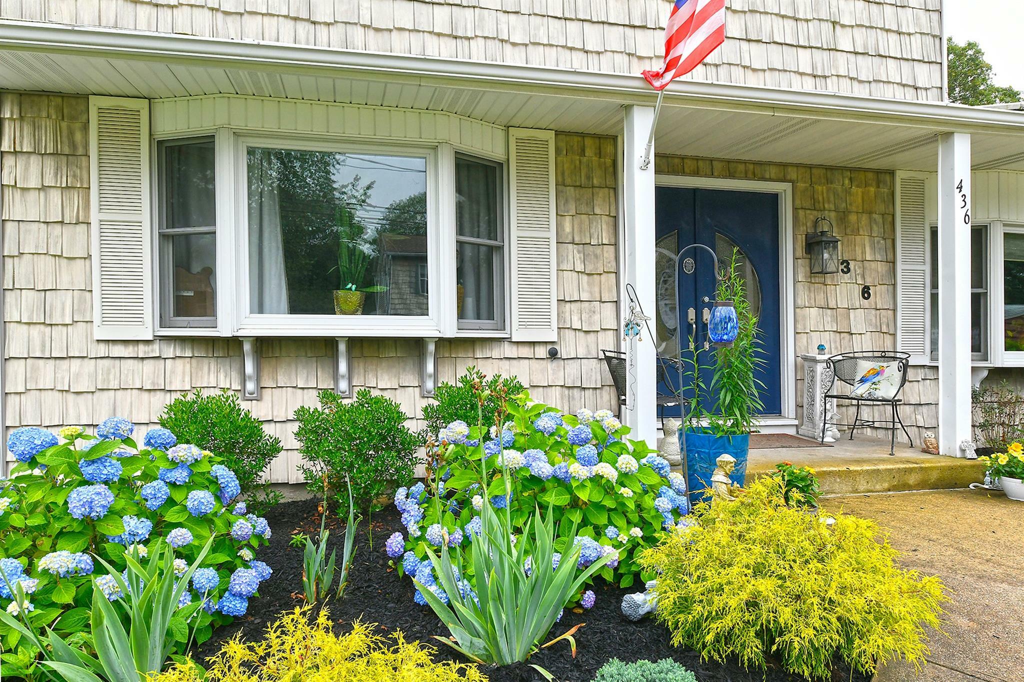 Property Photo:  436 Alphabet Street  NY 11741 