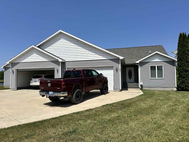 Property Photo:  123/125 Pearson  MI 48612 