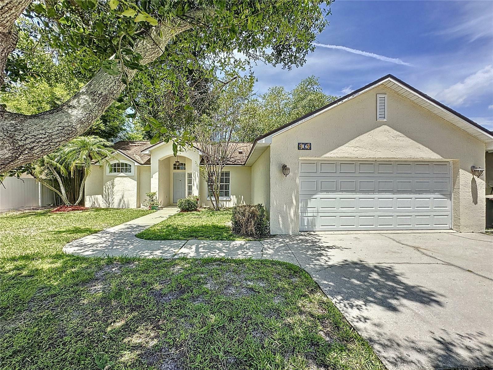 Property Photo: 86 Blackberry Creek Drive FL 34769