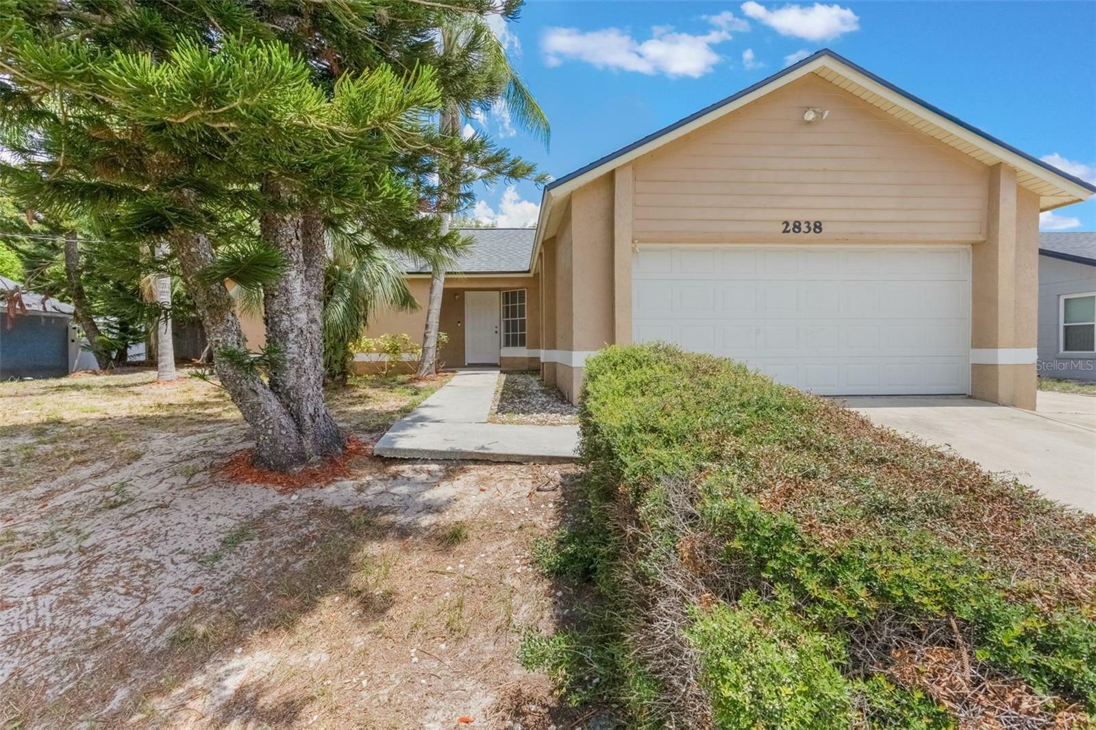 Property Photo: 2838 Maldive Court FL 32738