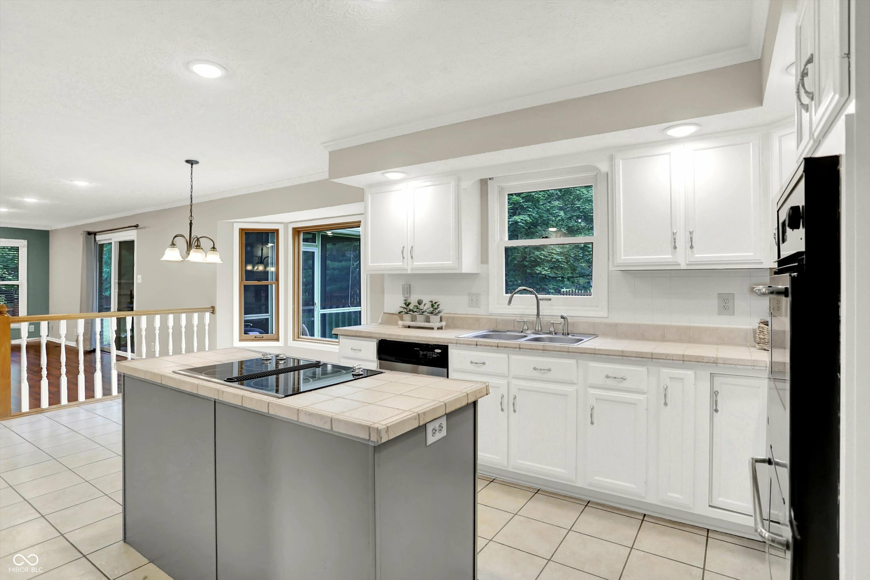 Property Photo: 58 Penn Place IN 46077