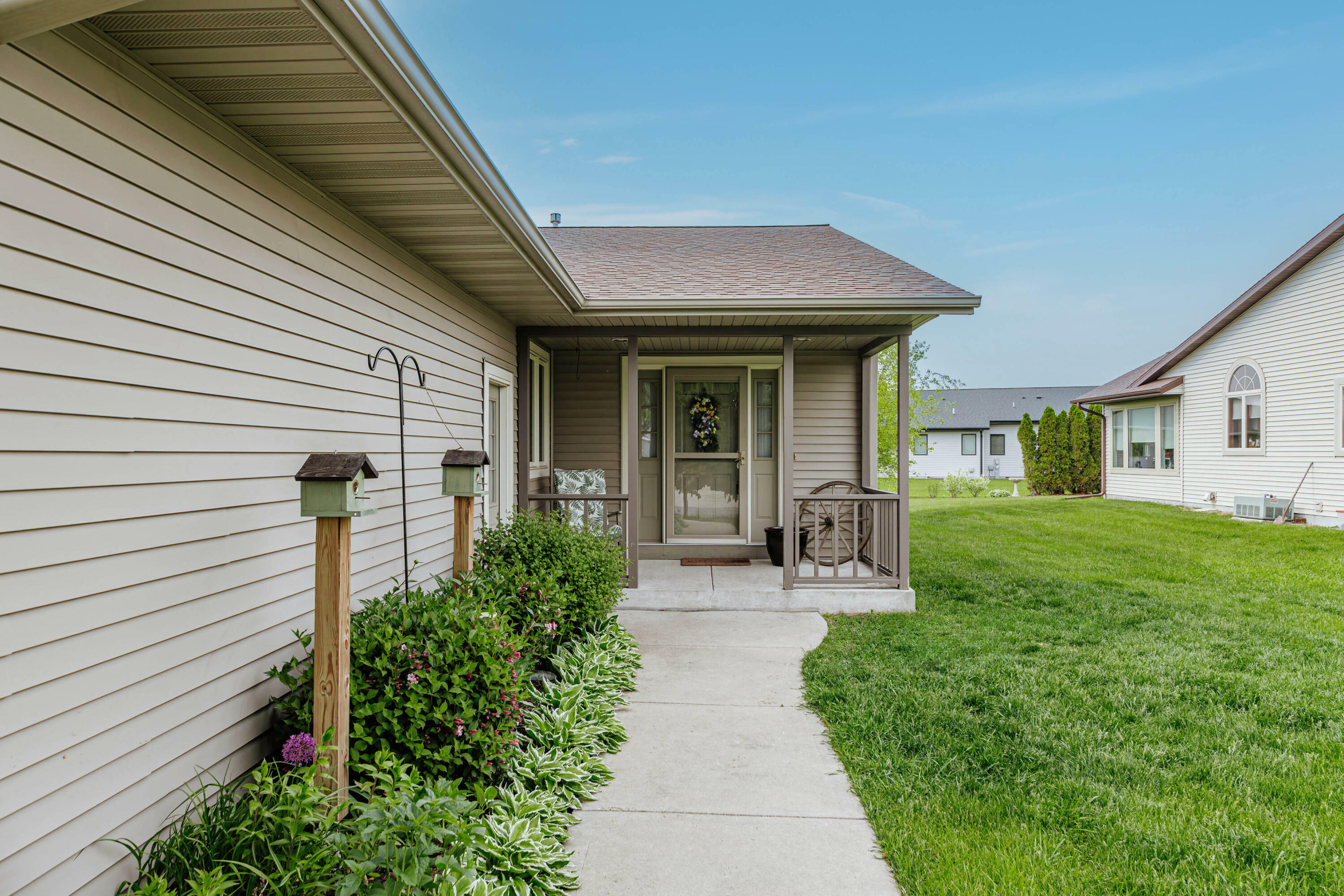 Property Photo: 143 Parkview Ct WI 53013