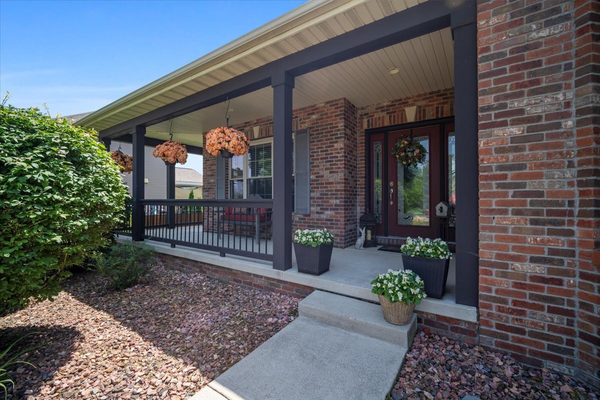 Property Photo: 3901 Watertown Lane IL 61705
