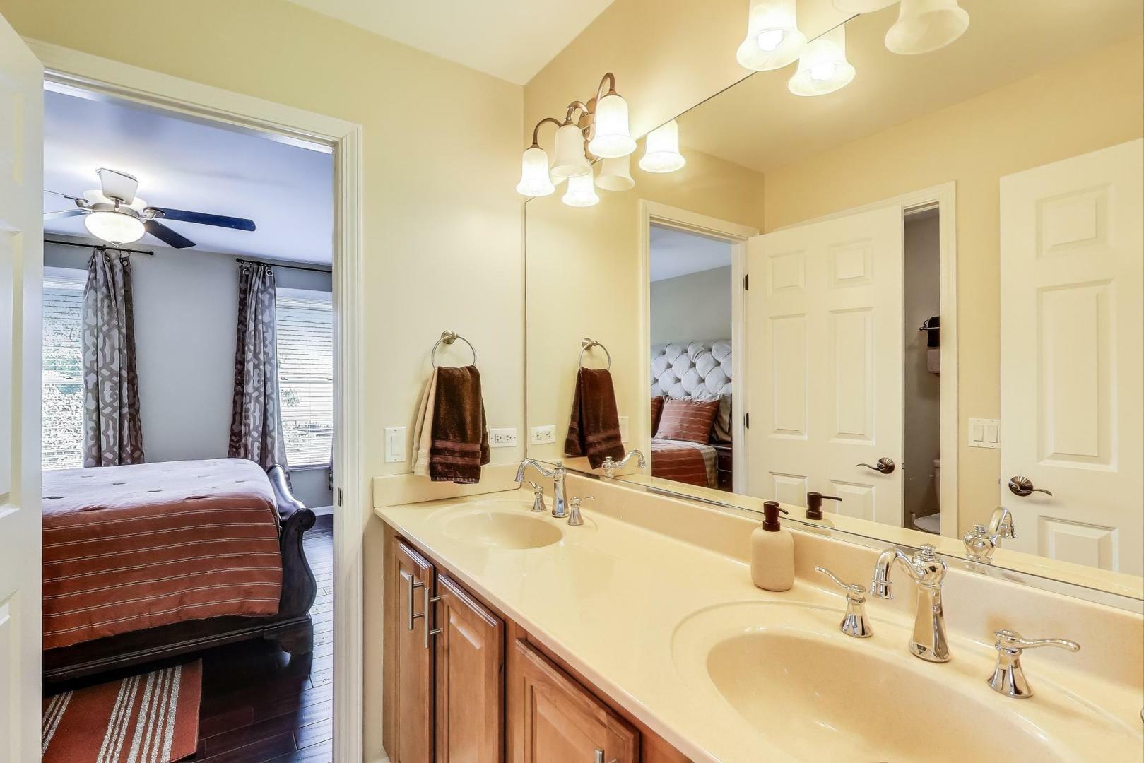 Property Photo:  27117 Ashgate Crossing  IL 60585 