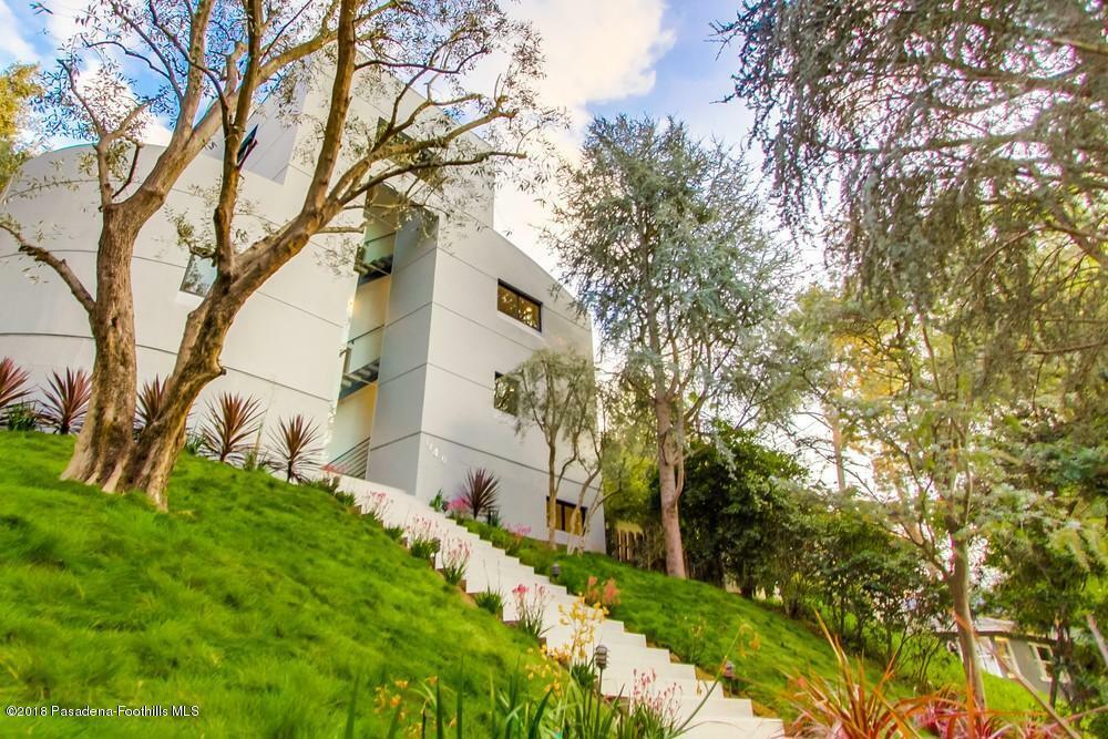 Property Photo: 940 Burleigh Drive CA 91105