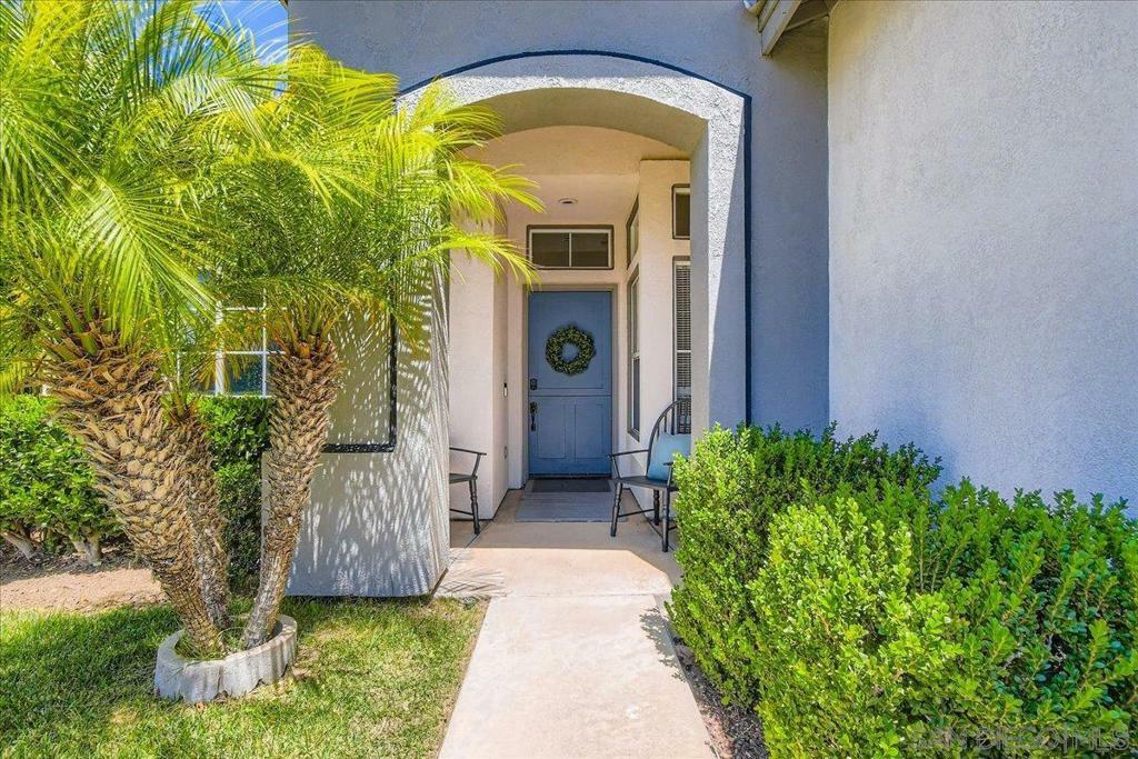 Property Photo:  39620 Bonaire Way  CA 92563 
