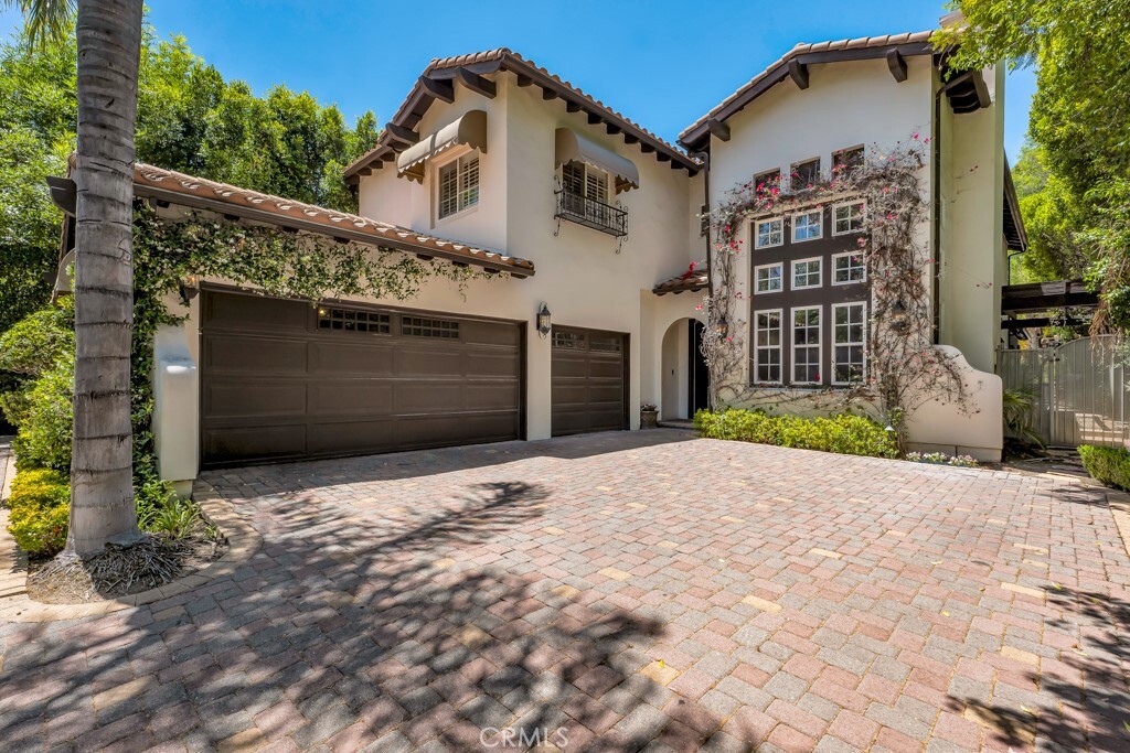 5329 Shirley Avenue  Tarzana CA 91356 photo