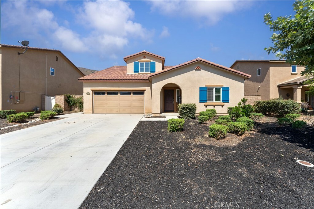 Property Photo: 26833 Calico Court CA 92596