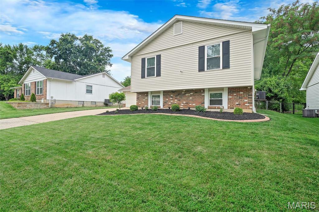 Property Photo: 713 Greenridge Lane MO 63376