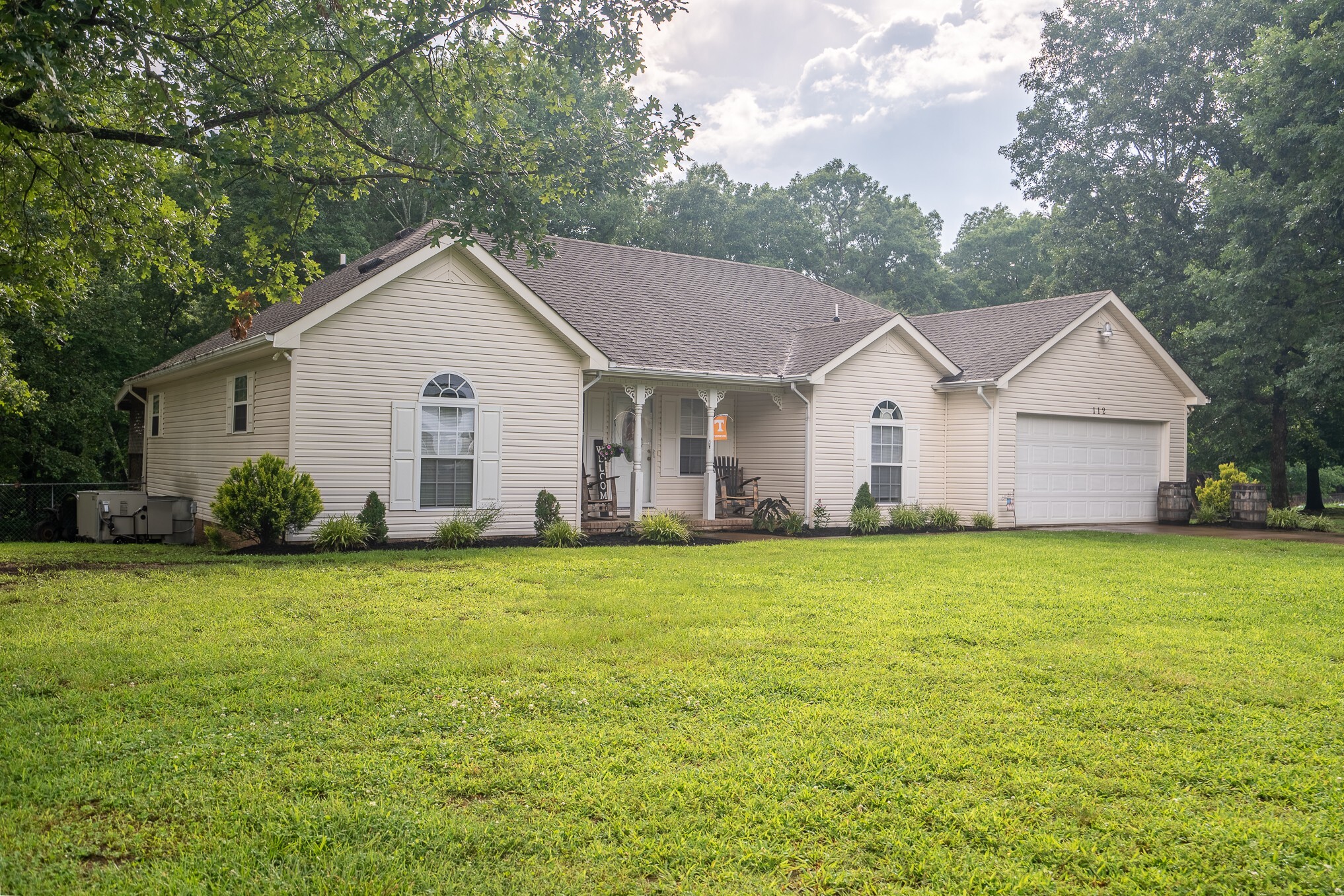 Property Photo: 112 Oakdale Dr TN 38464