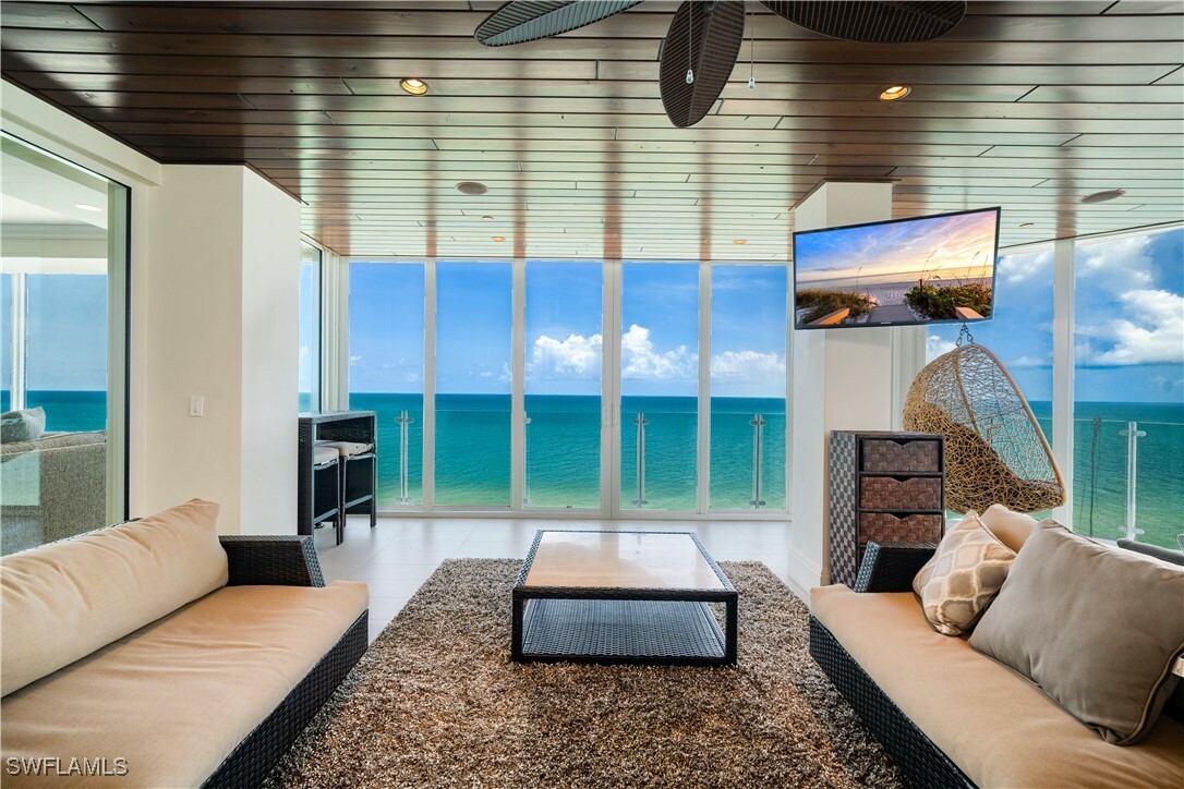 Property Photo:  10 Seagate Drive 10N  FL 34103 