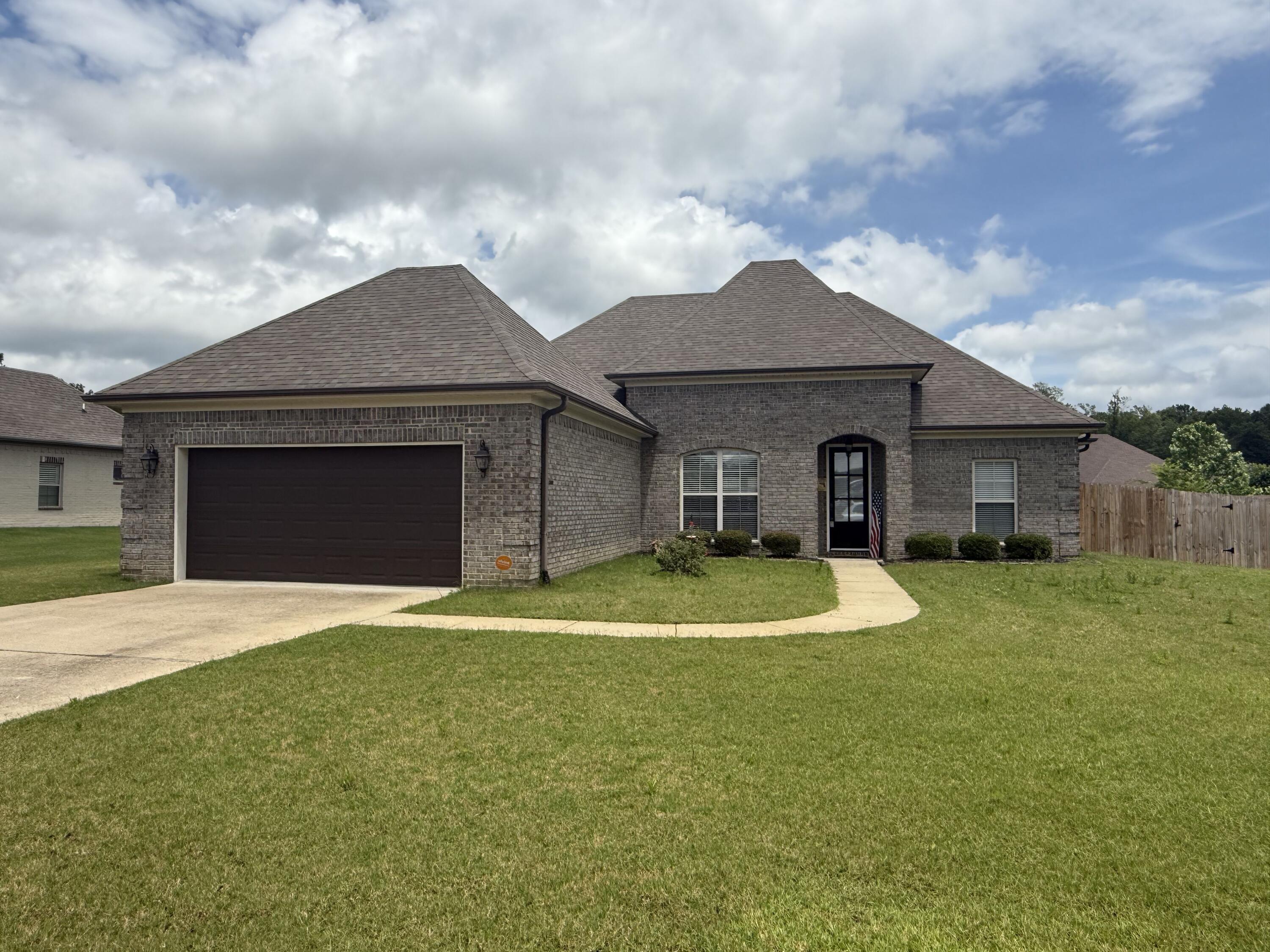 Property Photo: 106 Anchuka Drive MS 38866