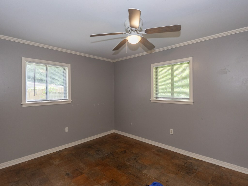 Property Photo: 909 Chickasaw MS 38655