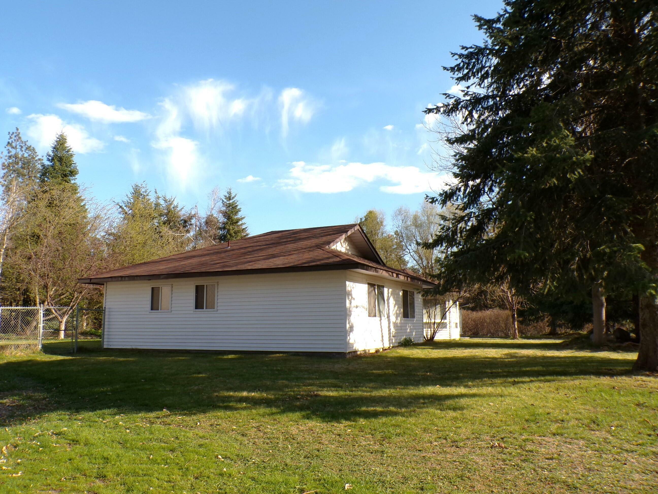 Property Photo: 1327 Columbia Crest Way WA 99141