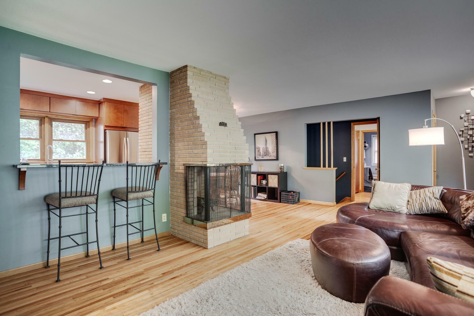 Property Photo: 1030 Idaho Avenue N MN 55427