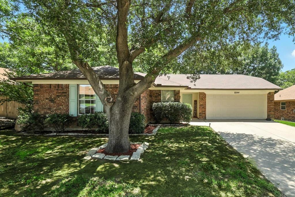 Property Photo: 8244 Mark Lane TX 76148