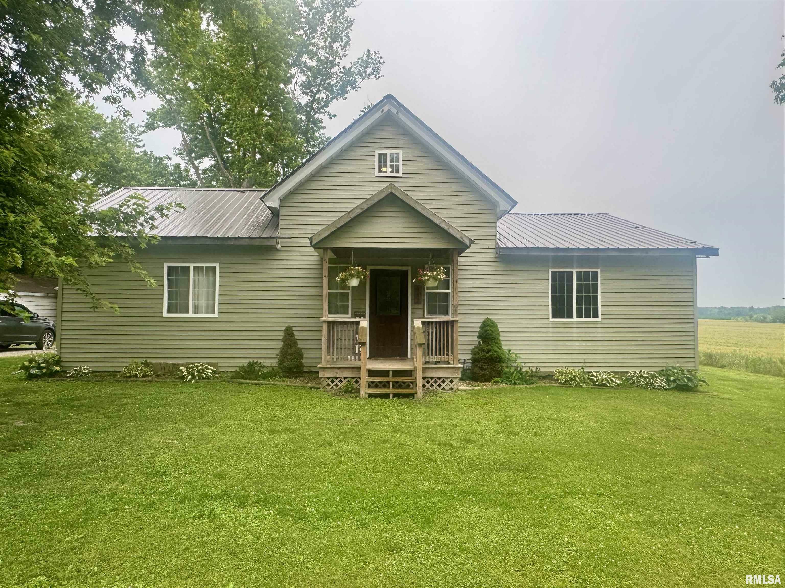 Property Photo: 442 W Oak Street IL 61477