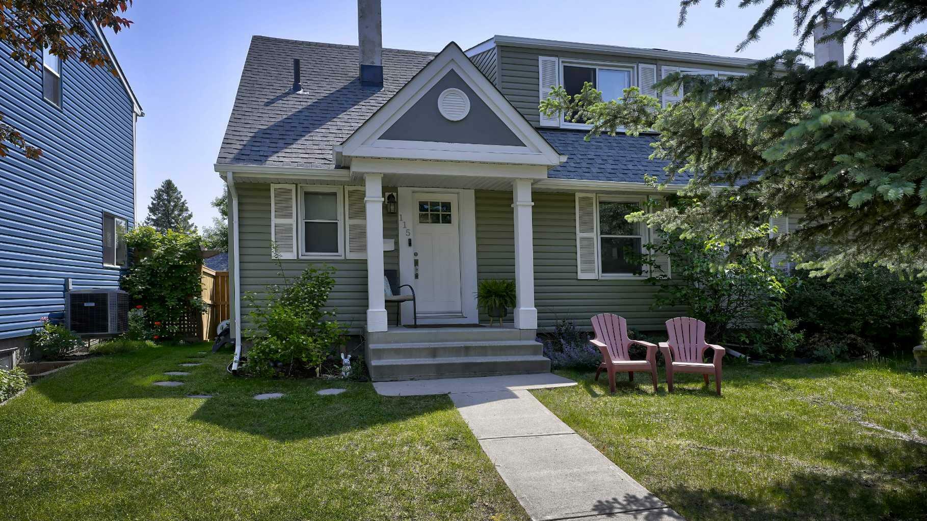 Property Photo: 115 Amiens Crescent SW AB T2T 6E7