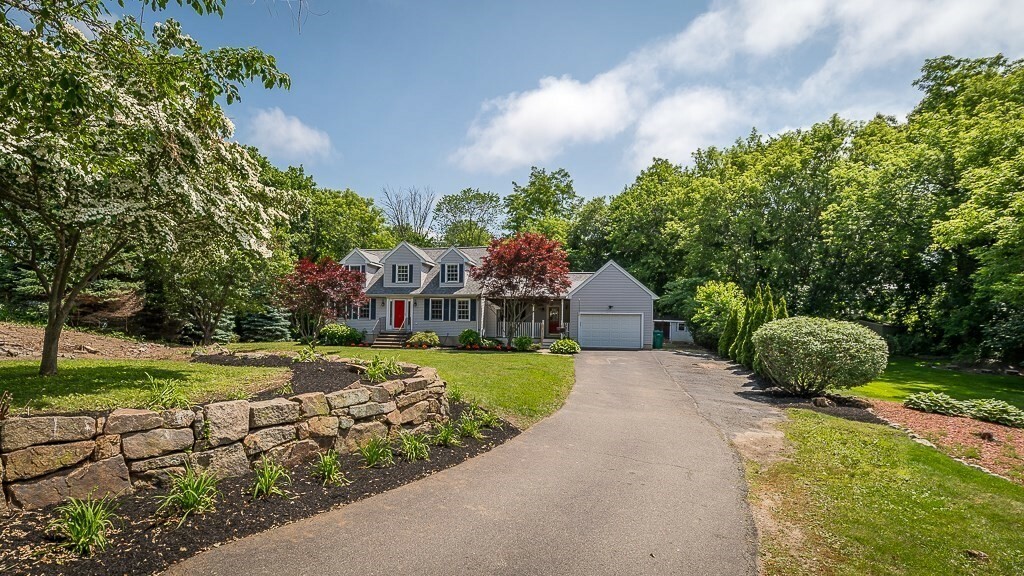 Property Photo:  53 Cliff Street  MA 01905 