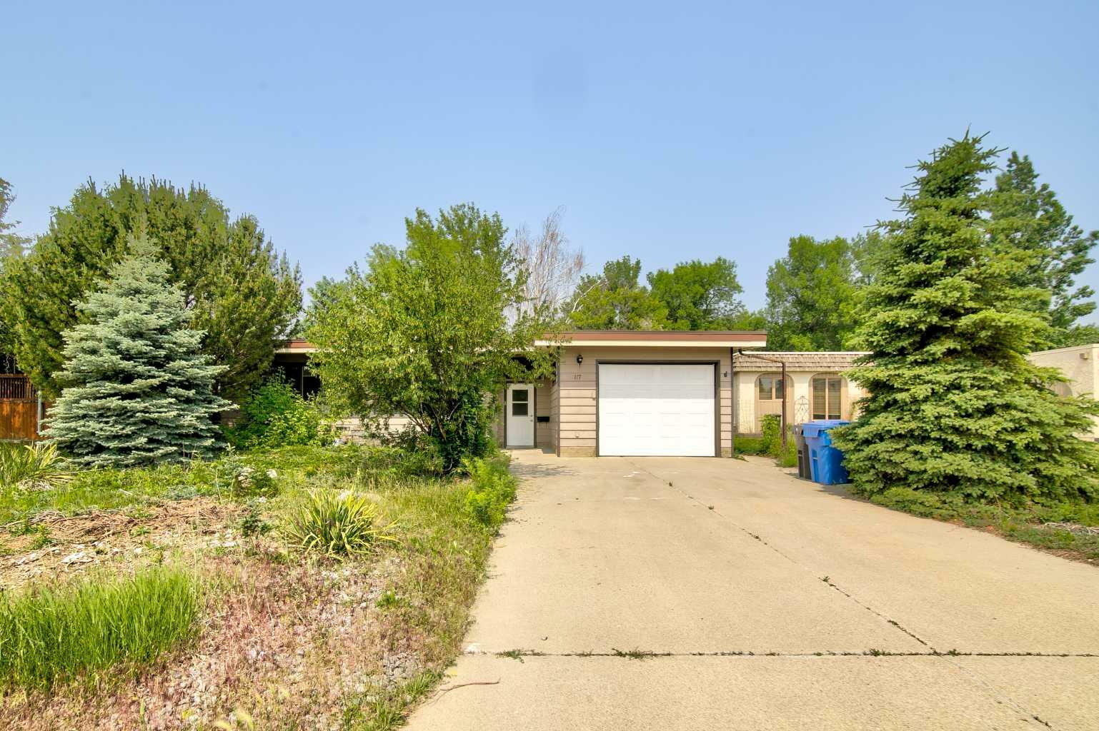 Photo de la propriété: 117 McGill Boulevard W AB T1K 3V8