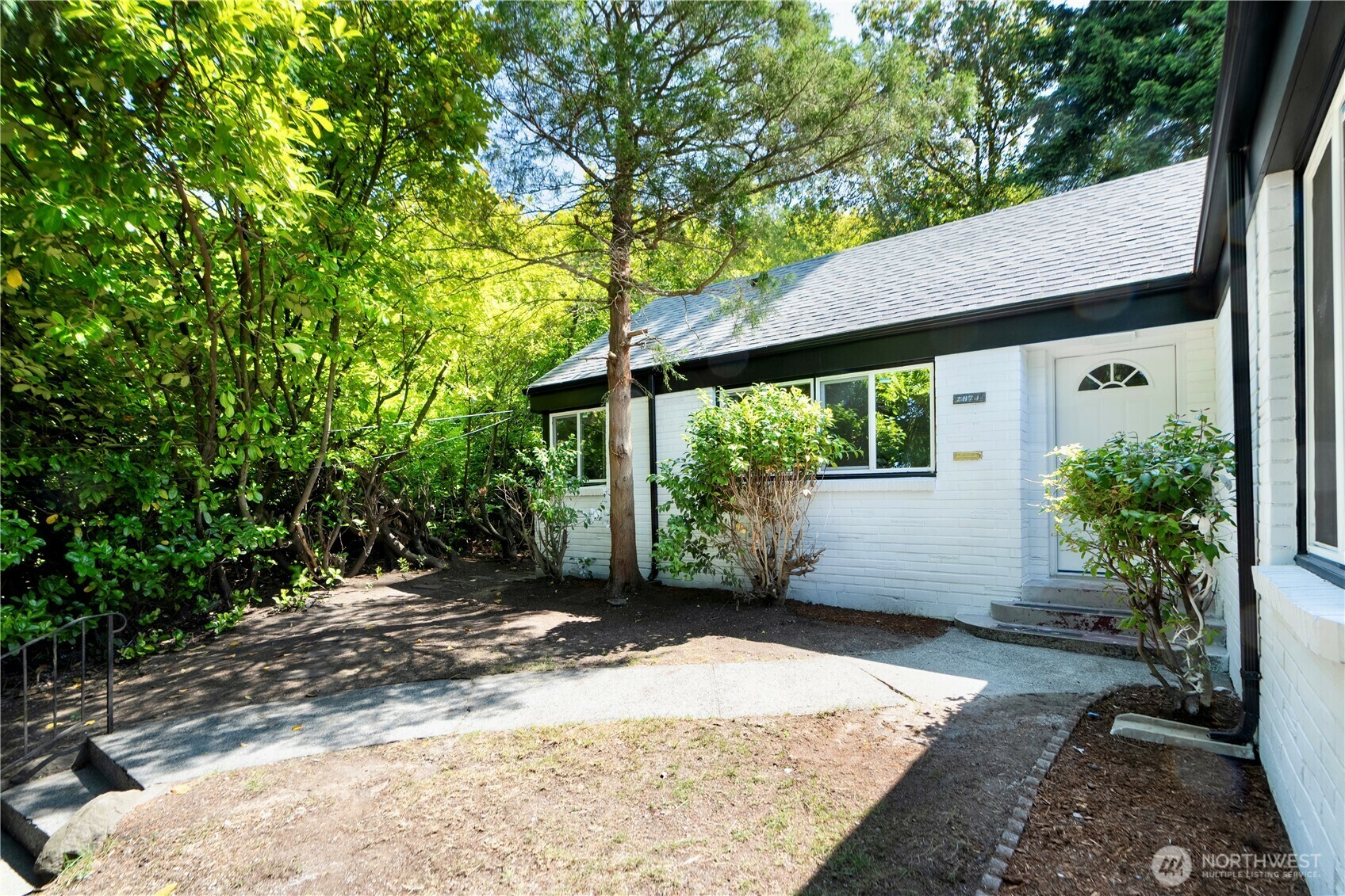Property Photo: 2874 30th Avenue W WA 99819