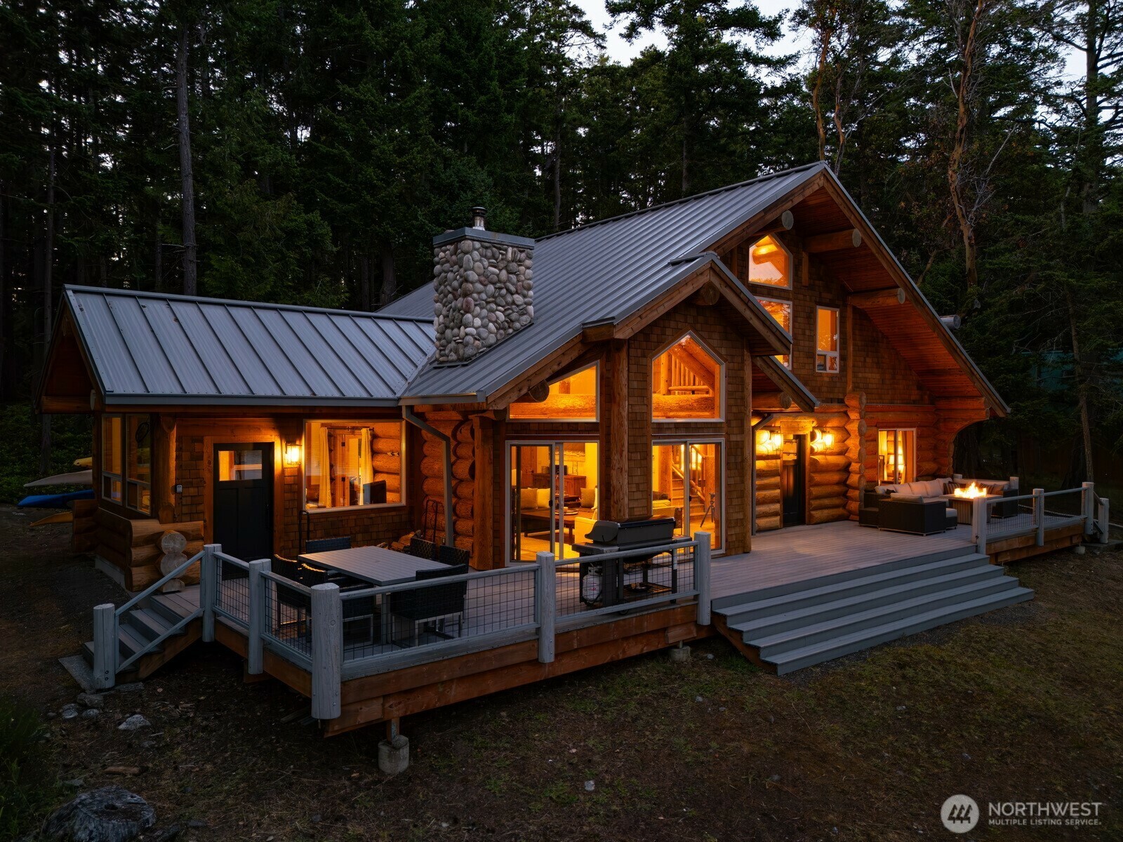 Property Photo: 40 Driftwood Shores WA 98250