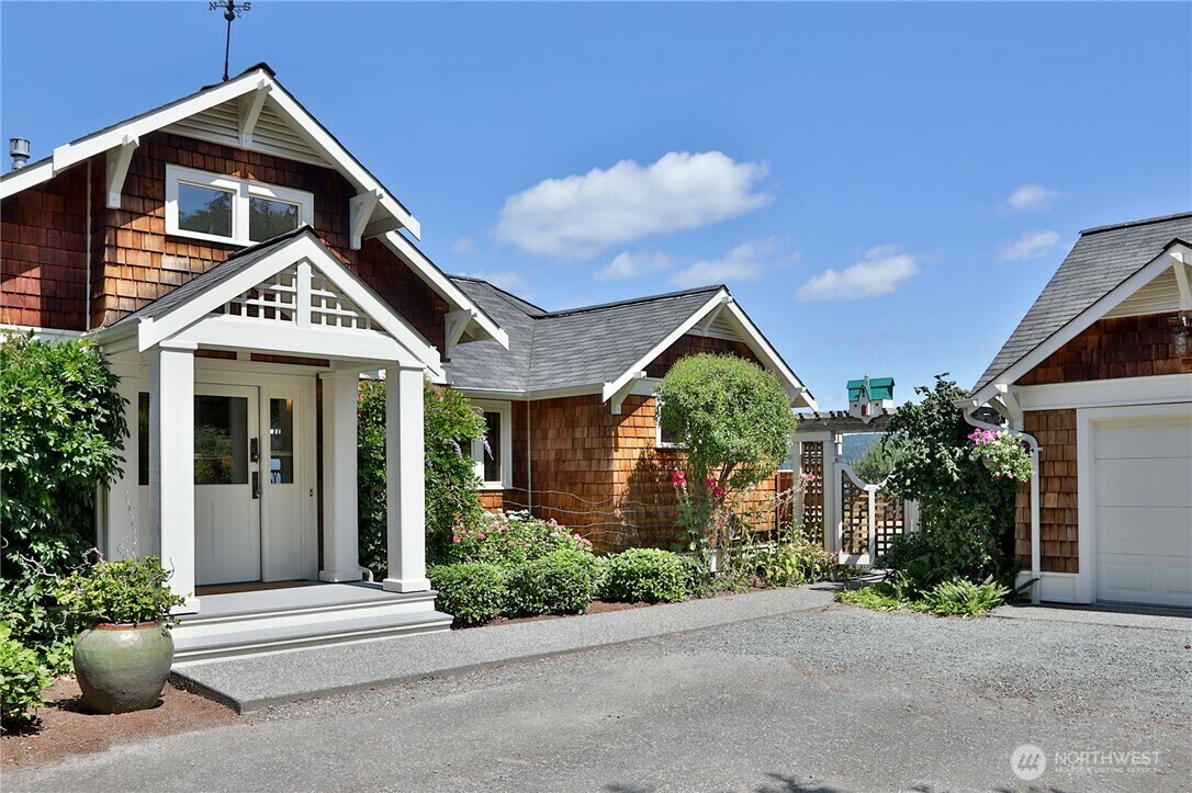 Property Photo: 4415 Honeymoon Bay Road WA 98253