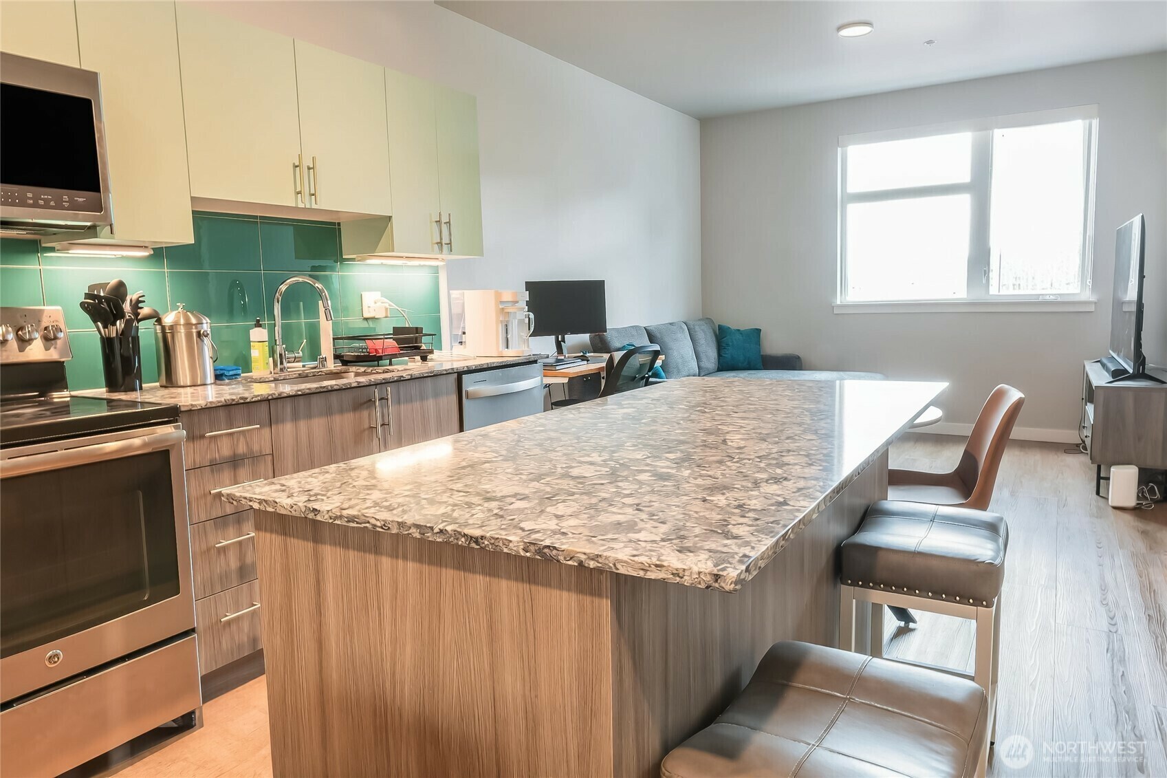 Property Photo: 1085 103rd Avenue NE 619 WA 98004