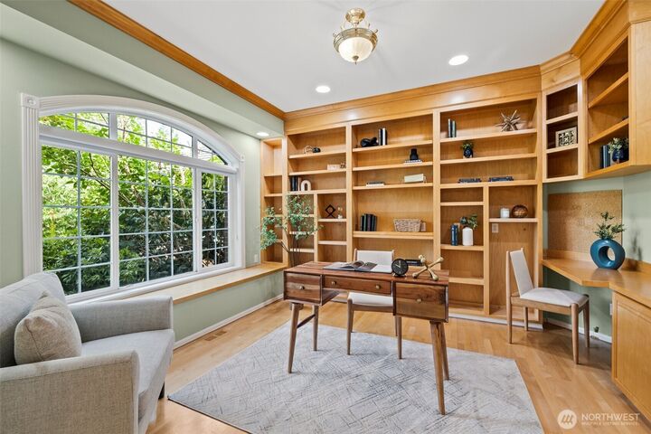 Property Photo:  14300  227th Avenue NE  WA 98077 