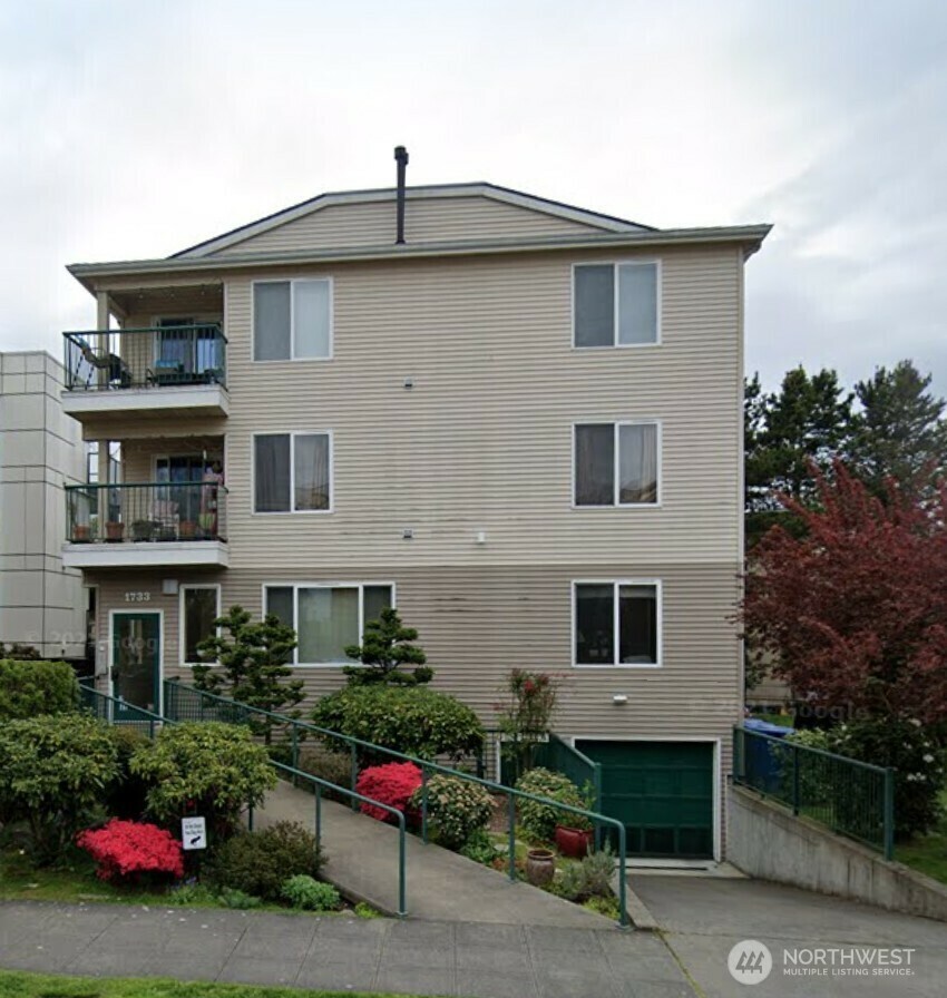 Property Photo: 1733 NW 59th Street 101 WA 98107