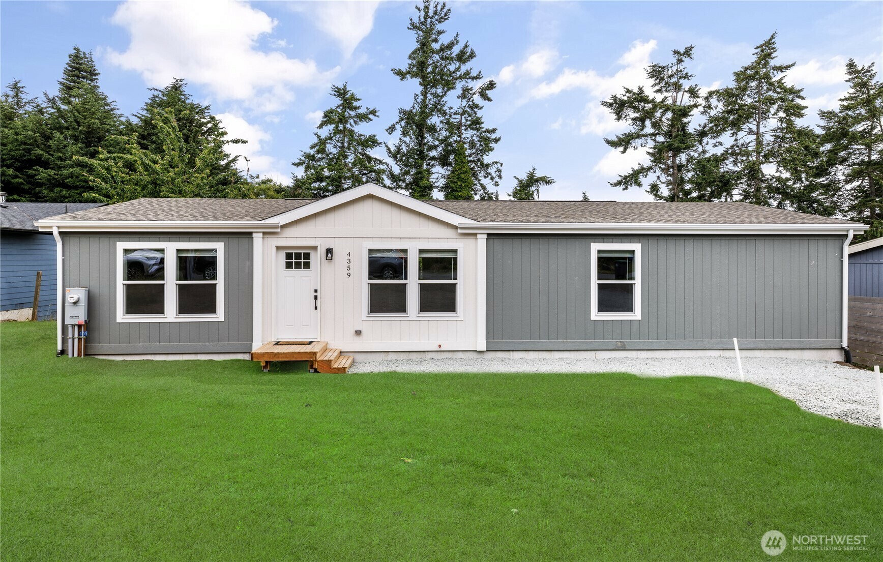 4359  Childrens Avenue  Oak Harbor WA 98277 photo