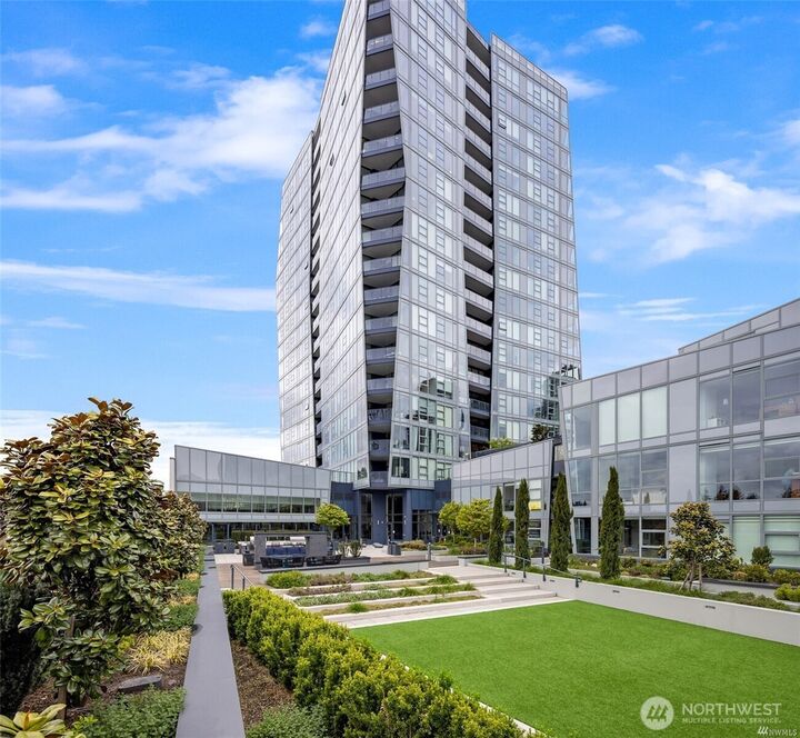 188  Bellevue Way NE 1907  Bellevue WA 98004 photo