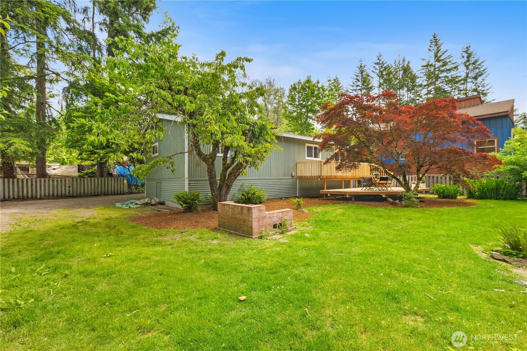Property Photo: 330 NW Holly Street WA 98027
