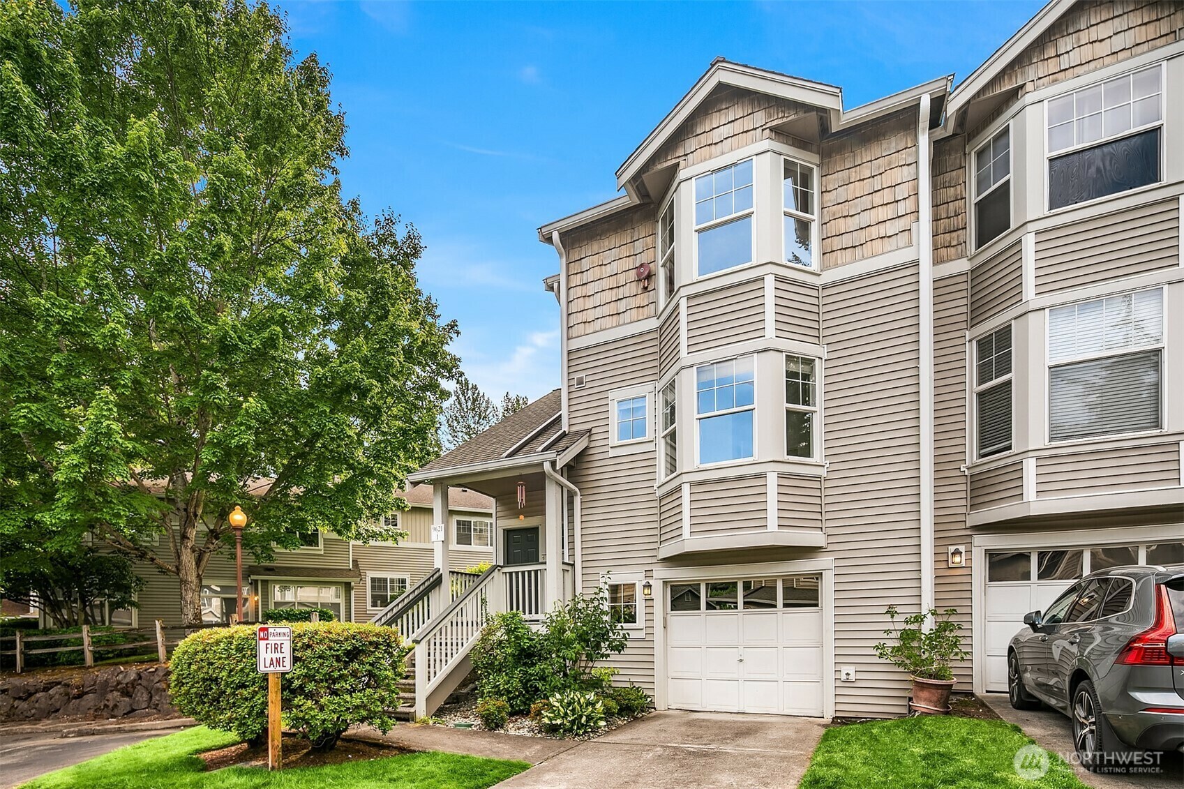 Property Photo: 9621 179th Place NE 1 WA 98052