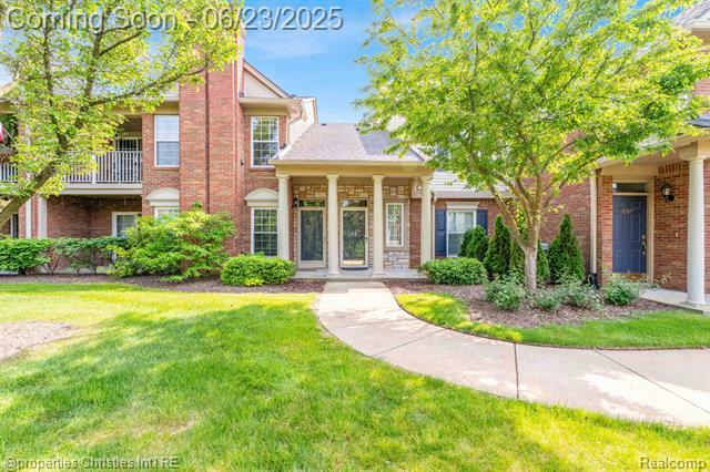 3581 Oakmonte Boulevard 60  Rochester MI 48306 photo
