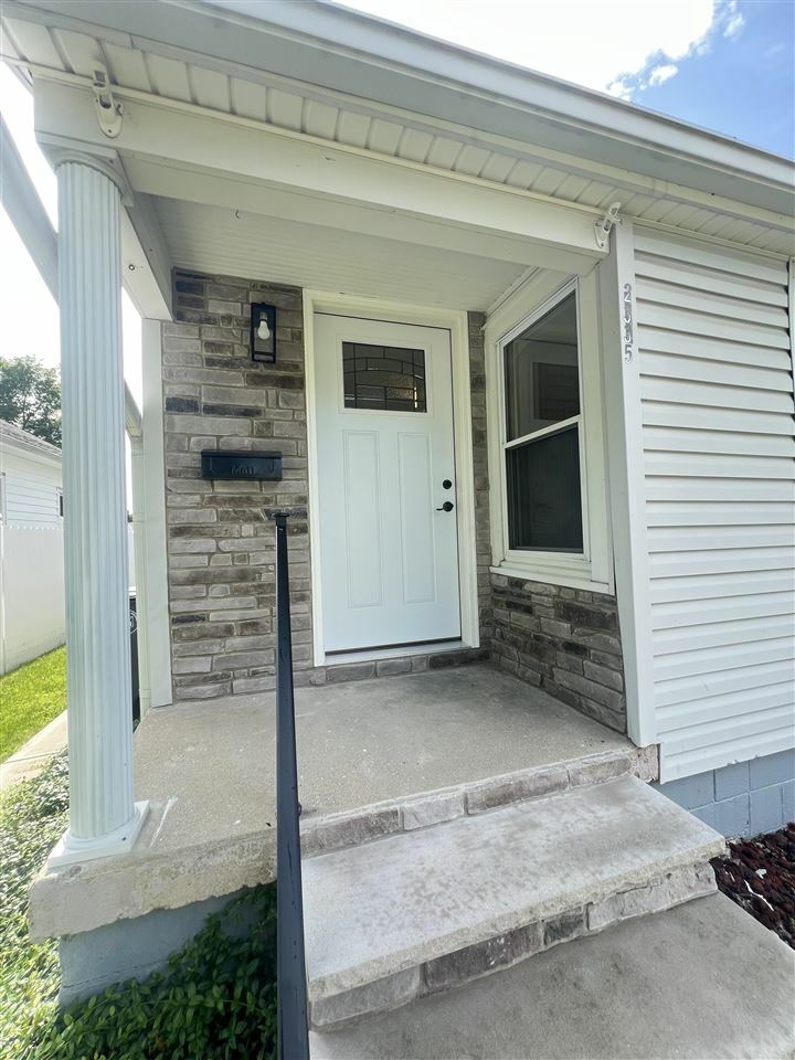 Property Photo: 2335 Indiana Ave IN 47374