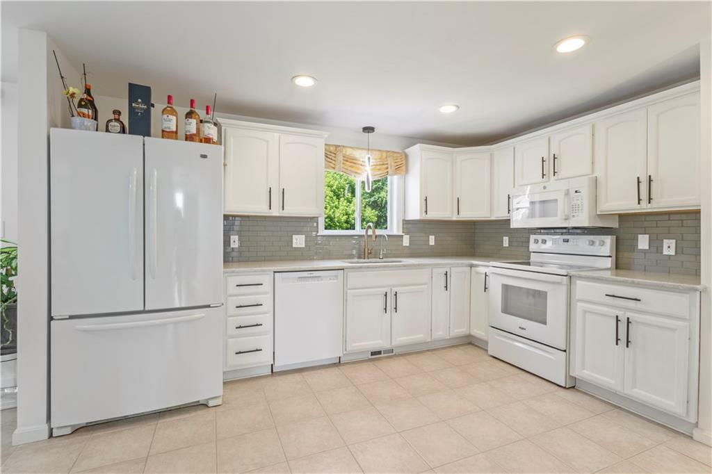 Property Photo: 6 Fleuette Drive MA 02019
