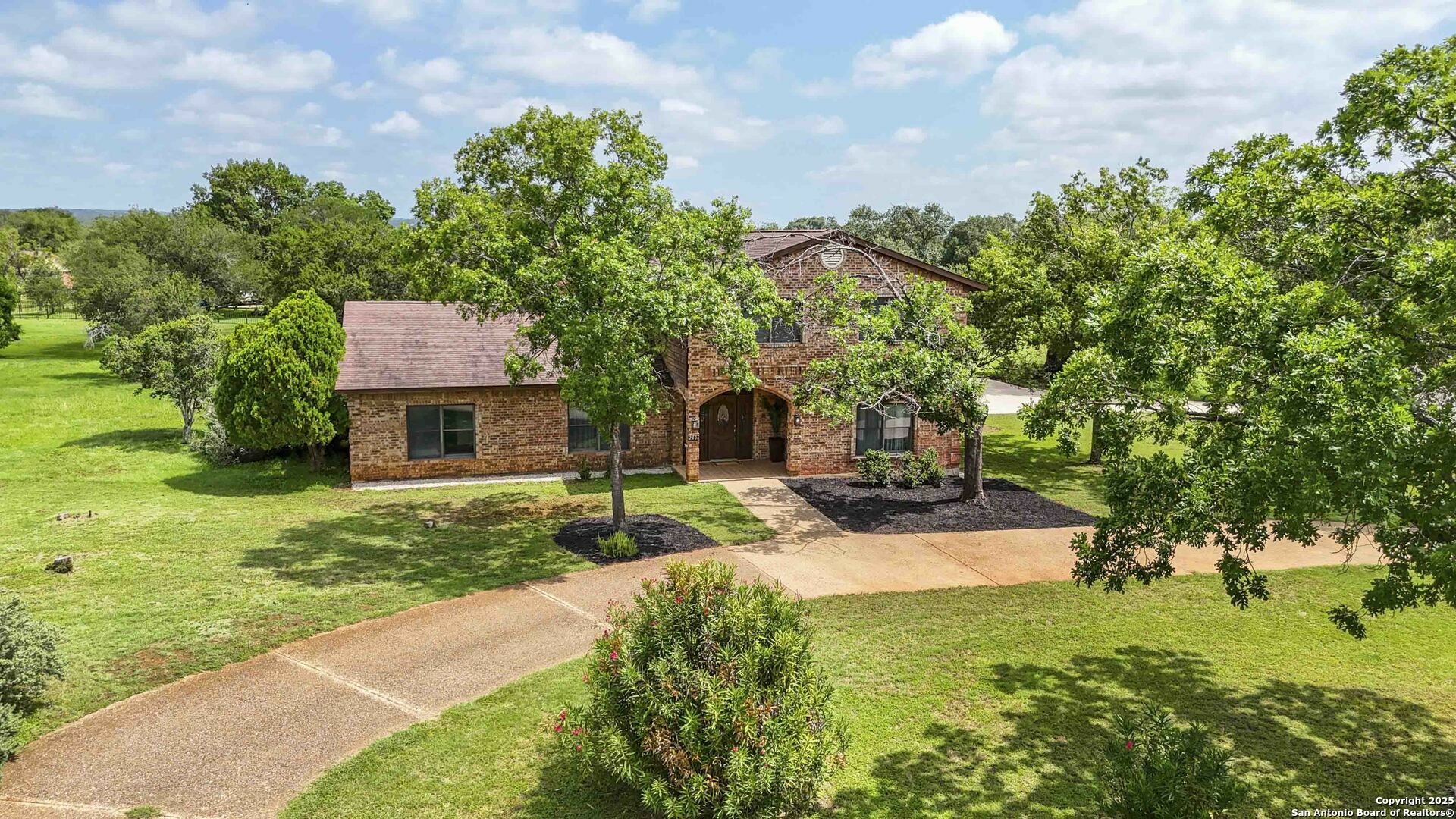 Property Photo: 2406 Northwoods TX 78132