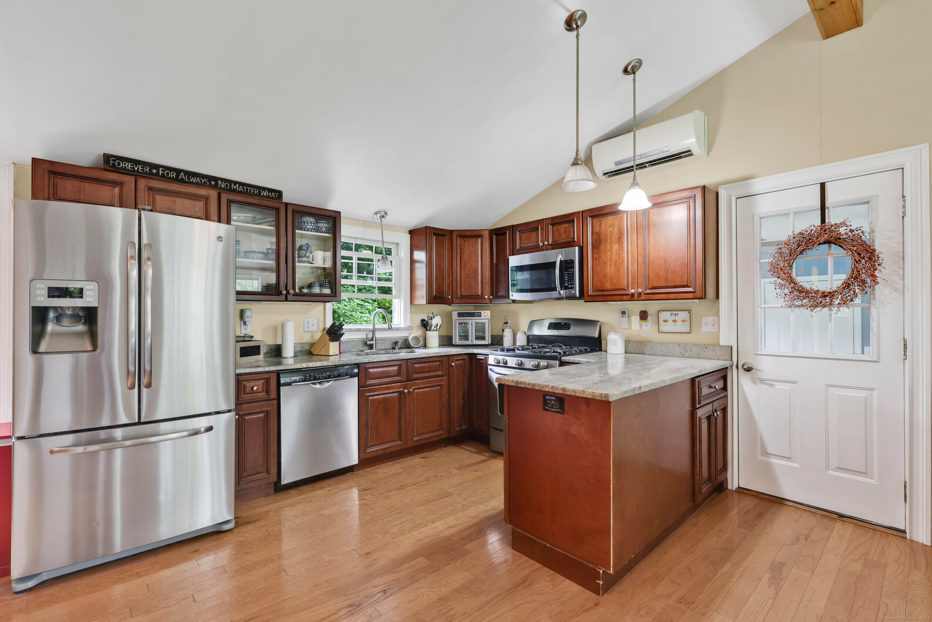 Property Photo: 1117 North Grand Street CT 06093