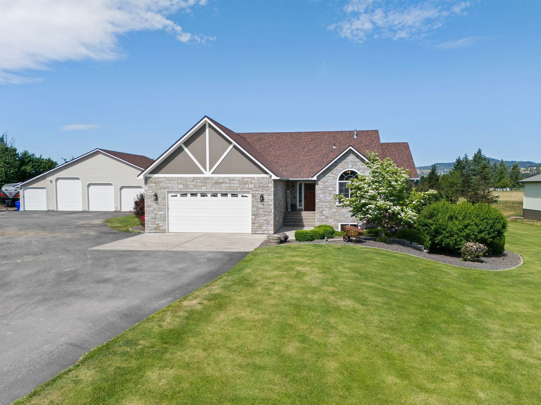Property Photo:  5409 N Malvern Rd  WA 99027 