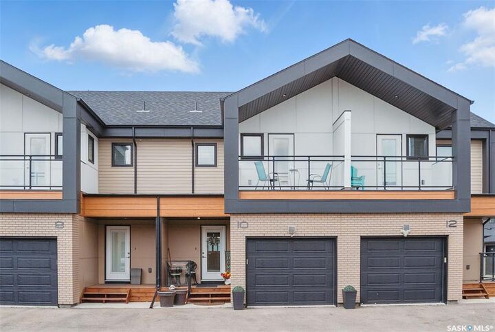 Property Photo: 619 Evergreen Boulevard 10 SK S7W 0Y7