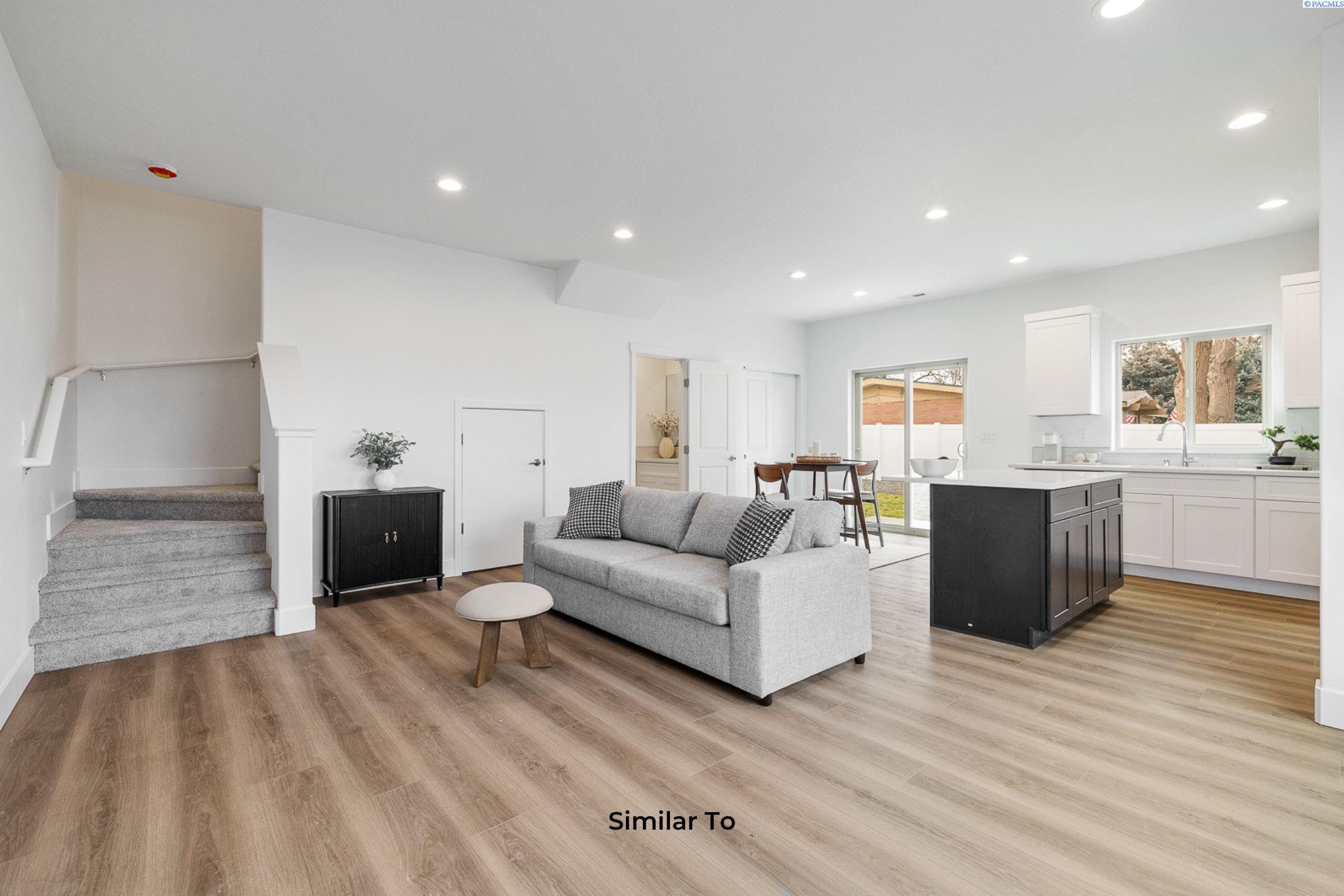Property Photo:  7672 Grapevine Ct  WA 99353 